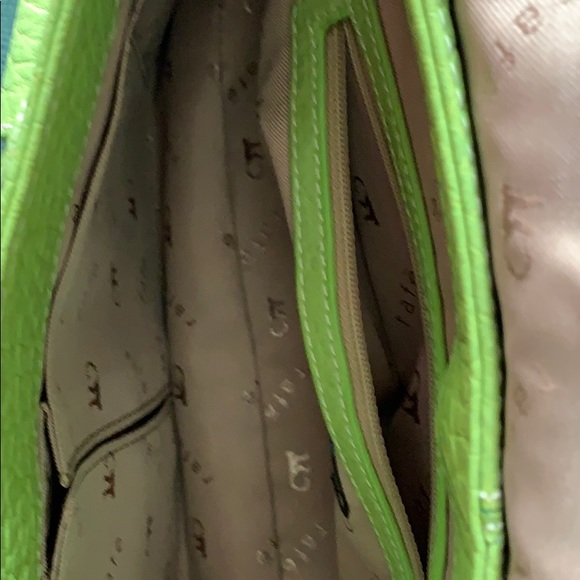 Beautiful Rafe Handbag - Picture 3 of 5